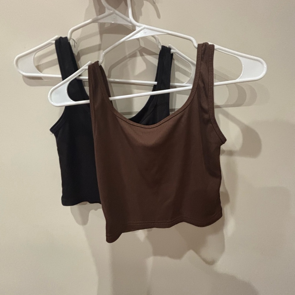 NWOT: 2 Piece Casual Slim Crop Tops
